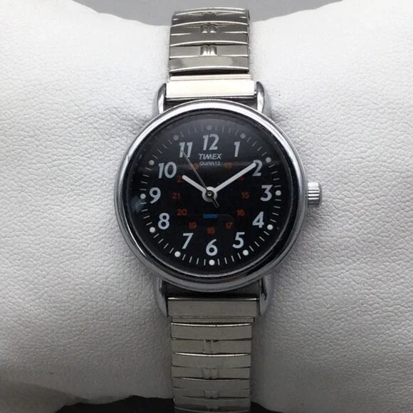 Timex ladies black dial silver tone watch NEW BATTERY s-l400.jpg main image 3